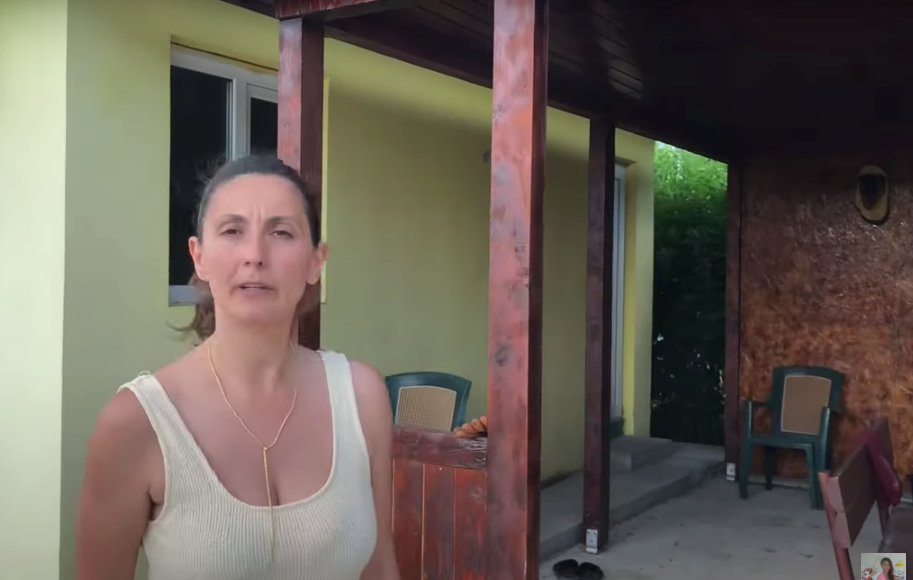 LEECH PHARM Workers Show Farm Operations to Tsetsi!